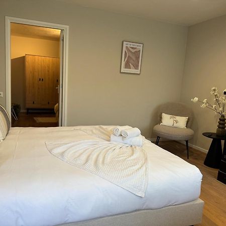 High Street Apartments ซานด์โวร์ต ภายนอก รูปภาพ