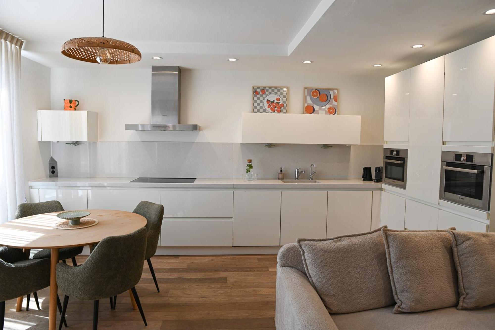 High Street Apartments ซานด์โวร์ต ภายนอก รูปภาพ