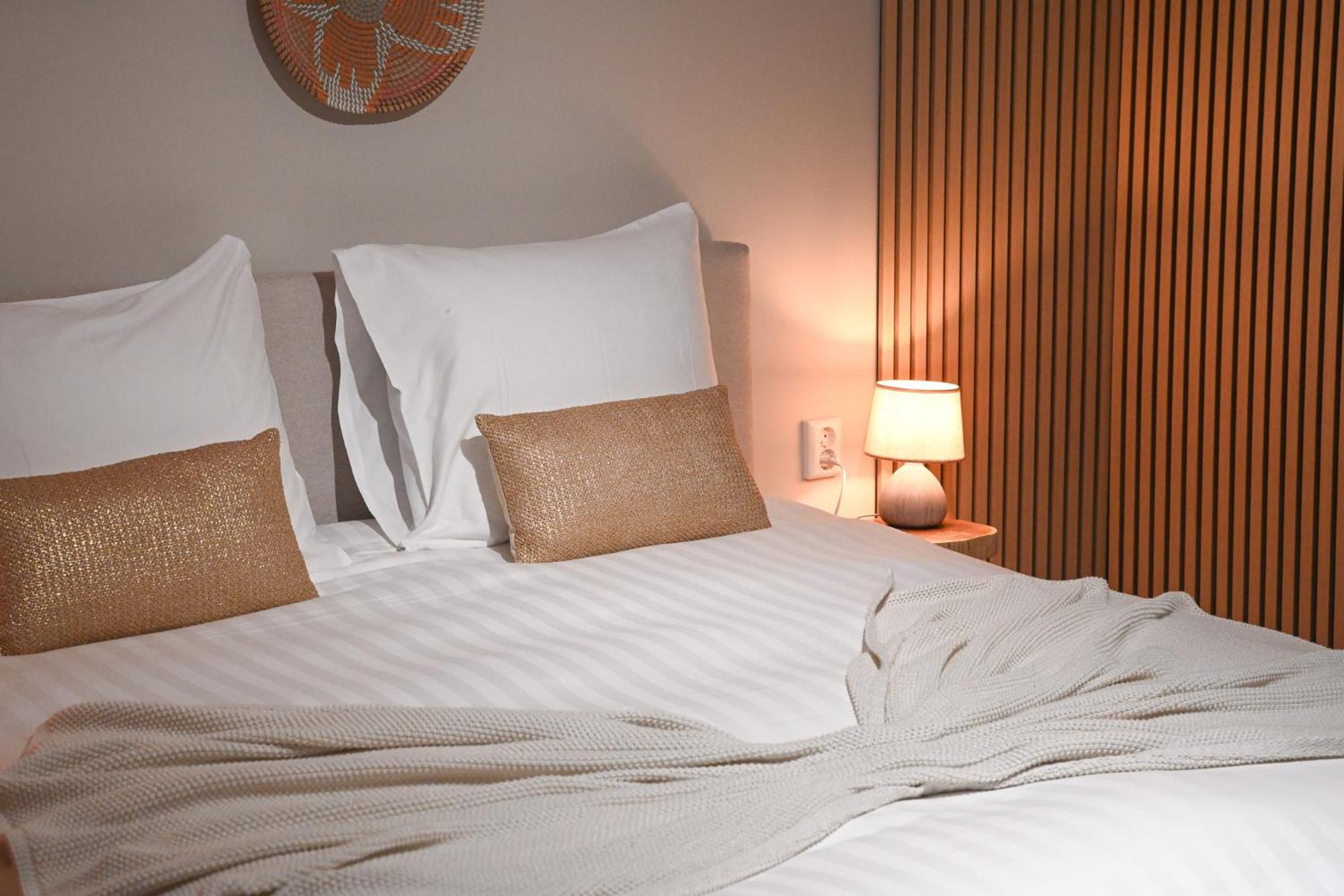 High Street Apartments ซานด์โวร์ต ภายนอก รูปภาพ