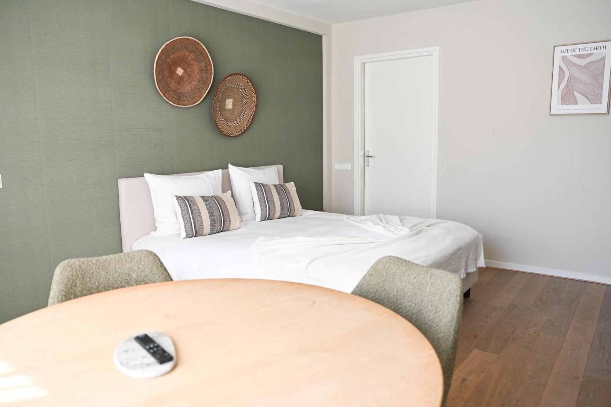 High Street Apartments ซานด์โวร์ต ภายนอก รูปภาพ